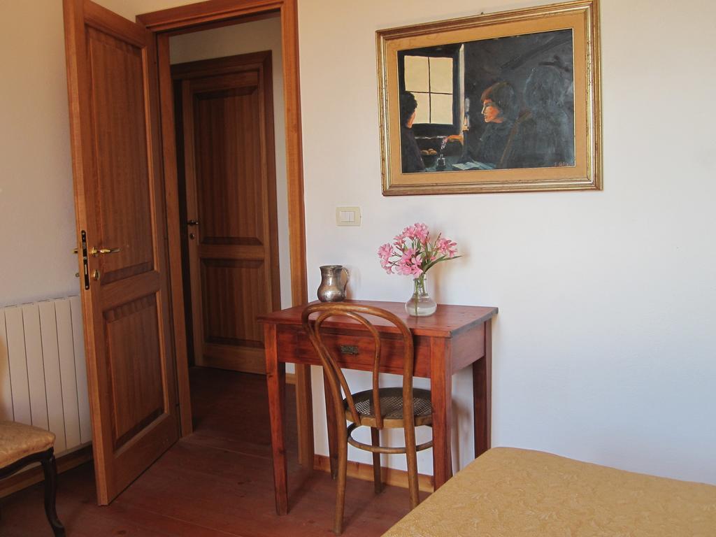 Campi Elisi B&B Σάσαρι Δωμάτιο φωτογραφία